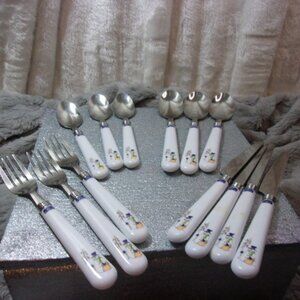 HXS-132 SET OF 13 PCS OF FLATWARE FROM TODAYS LIVING- SNOWMAN DESIGN